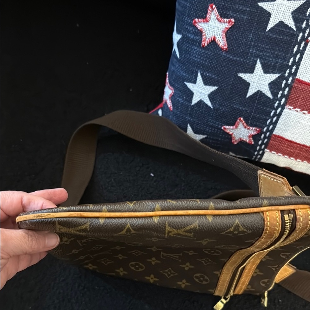 Final Price!! Can’t go lower!!💯 Authentic Louis Vuitton Brown Monogram CrossBody - Picture 11 of 14